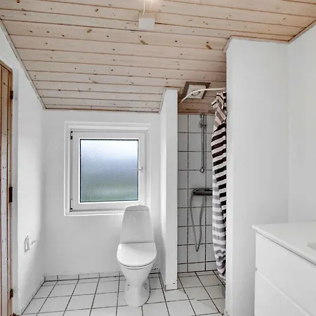 Einladendes Poolhaus Mit Meerblick - Einladendes Poolhaus Mit Meerblick Норборг
