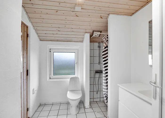 Einladendes Poolhaus Mit Meerblick - Einladendes Poolhaus Mit Meerblick Норборг